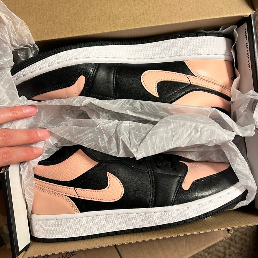 ❤️Nike Dunks Light Pink & Black